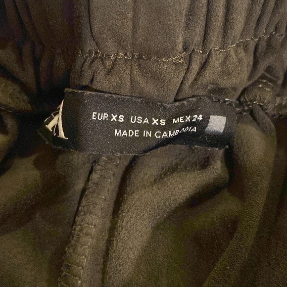 Zara Velvet Cargo Winter Green/Olive Joggers - Picture 7 of 7